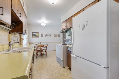 Tiny photo for 550 Ridge Avenue, Elk Grove Village, IL 60007 (MLS # 12534218)