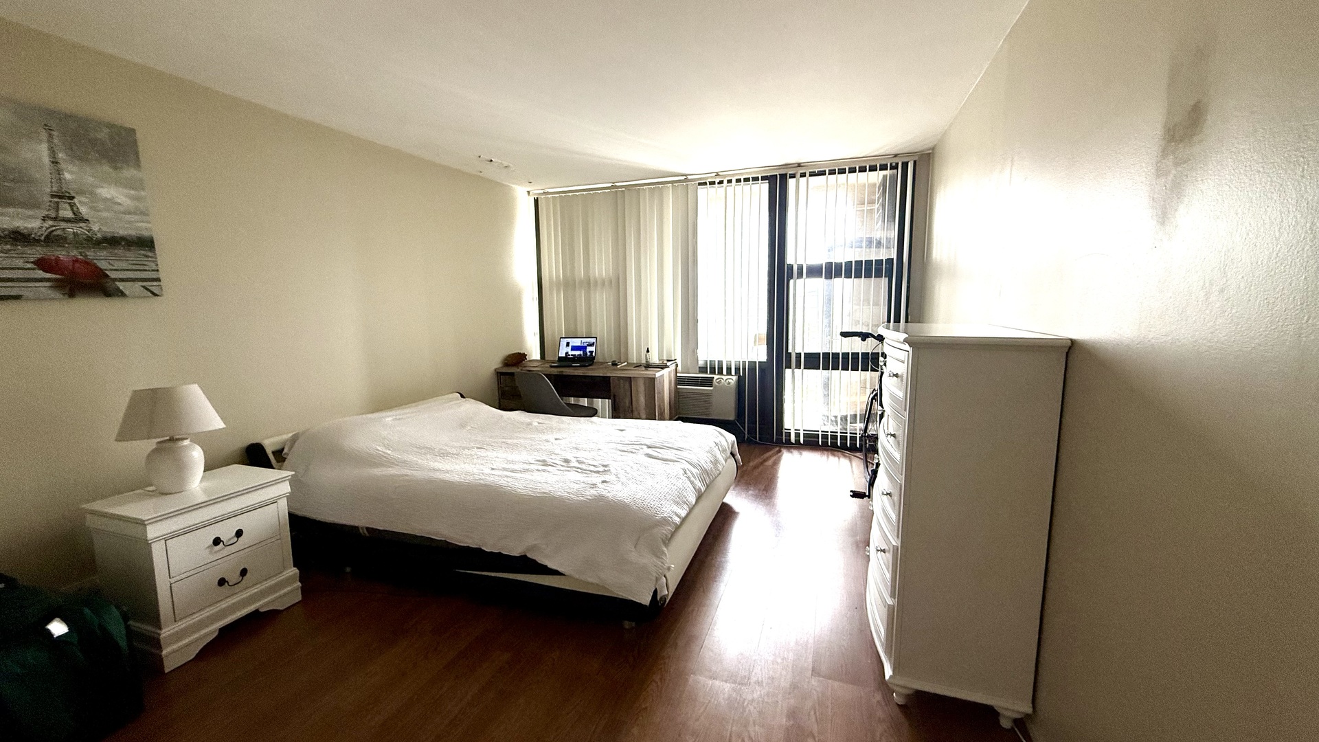 2605 S Indiana Avenue 1008