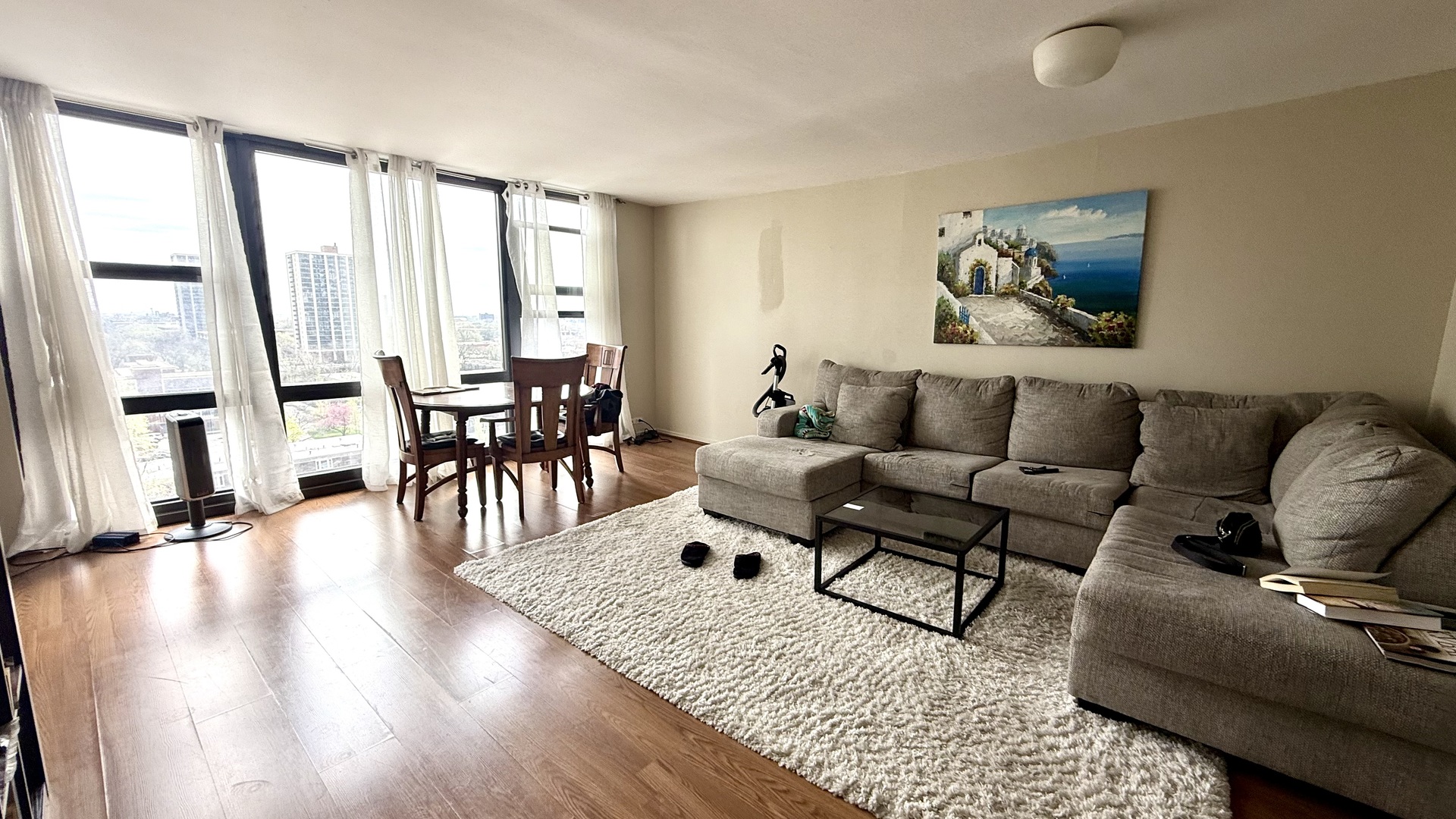 2605 S Indiana Avenue 1008