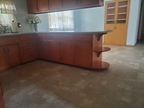 Tiny photo for 316 N Commerce Street, Gilman, IL 60938 (MLS # 12478904)