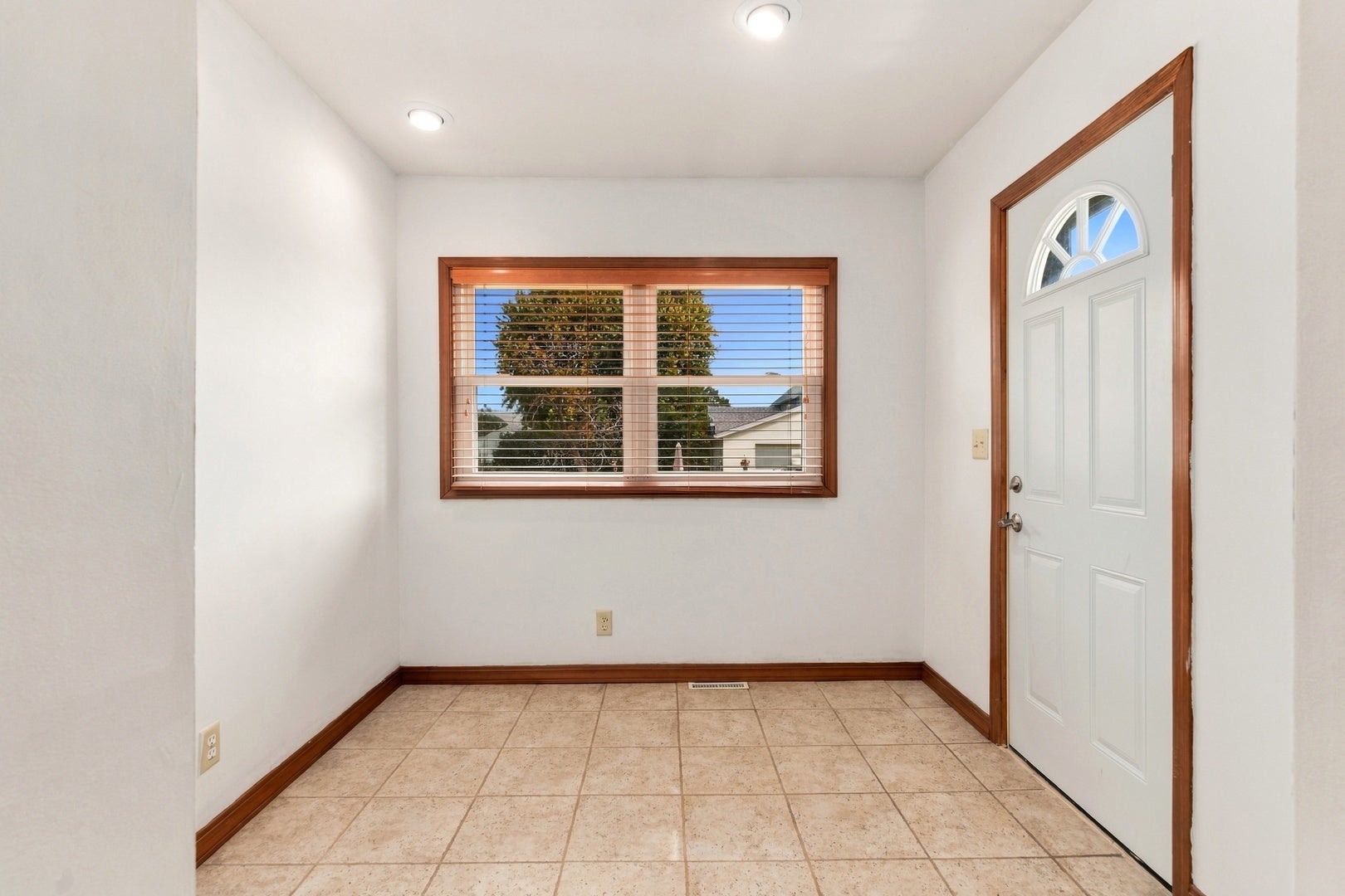 252 E 2nd Street
