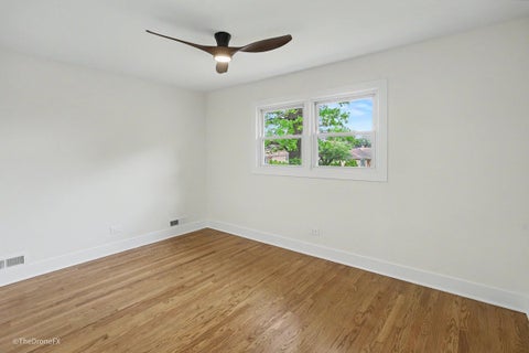Tiny photo for 188 W Kathleen Drive, Park Ridge, IL 60068 (MLS # 12729994)