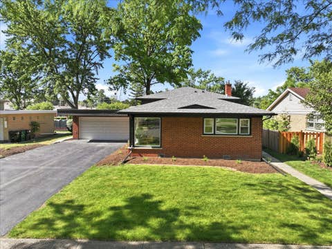 Tiny photo for 188 W Kathleen Drive, Park Ridge, IL 60068 (MLS # 12729994)