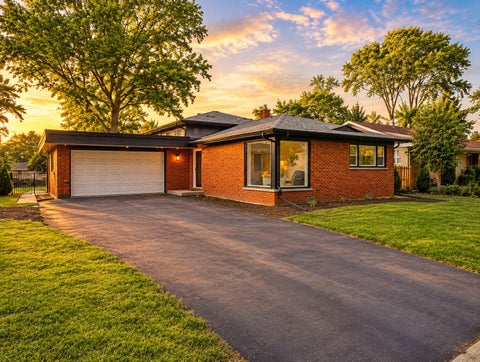 Photo of 188 W Kathleen Drive, Park Ridge, IL 60068 (MLS # 12729994)