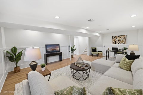 Tiny photo for 188 W Kathleen Drive, Park Ridge, IL 60068 (MLS # 12729994)