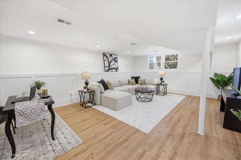 Tiny photo for 188 W Kathleen Drive, Park Ridge, IL 60068 (MLS # 12729994)