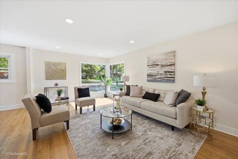 Tiny photo for 188 W Kathleen Drive, Park Ridge, IL 60068 (MLS # 12729994)