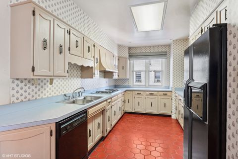 Tiny photo for 3920 N LAKE SHORE Drive #4N, Chicago, IL 60613 (MLS # 12490799)