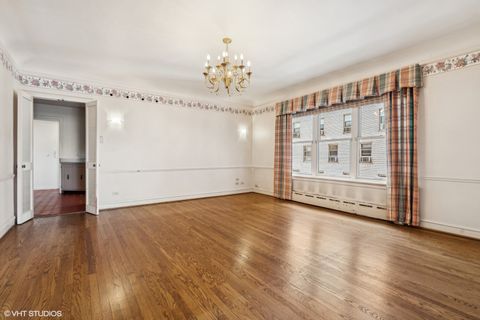 Tiny photo for 3920 N LAKE SHORE Drive #4N, Chicago, IL 60613 (MLS # 12490799)