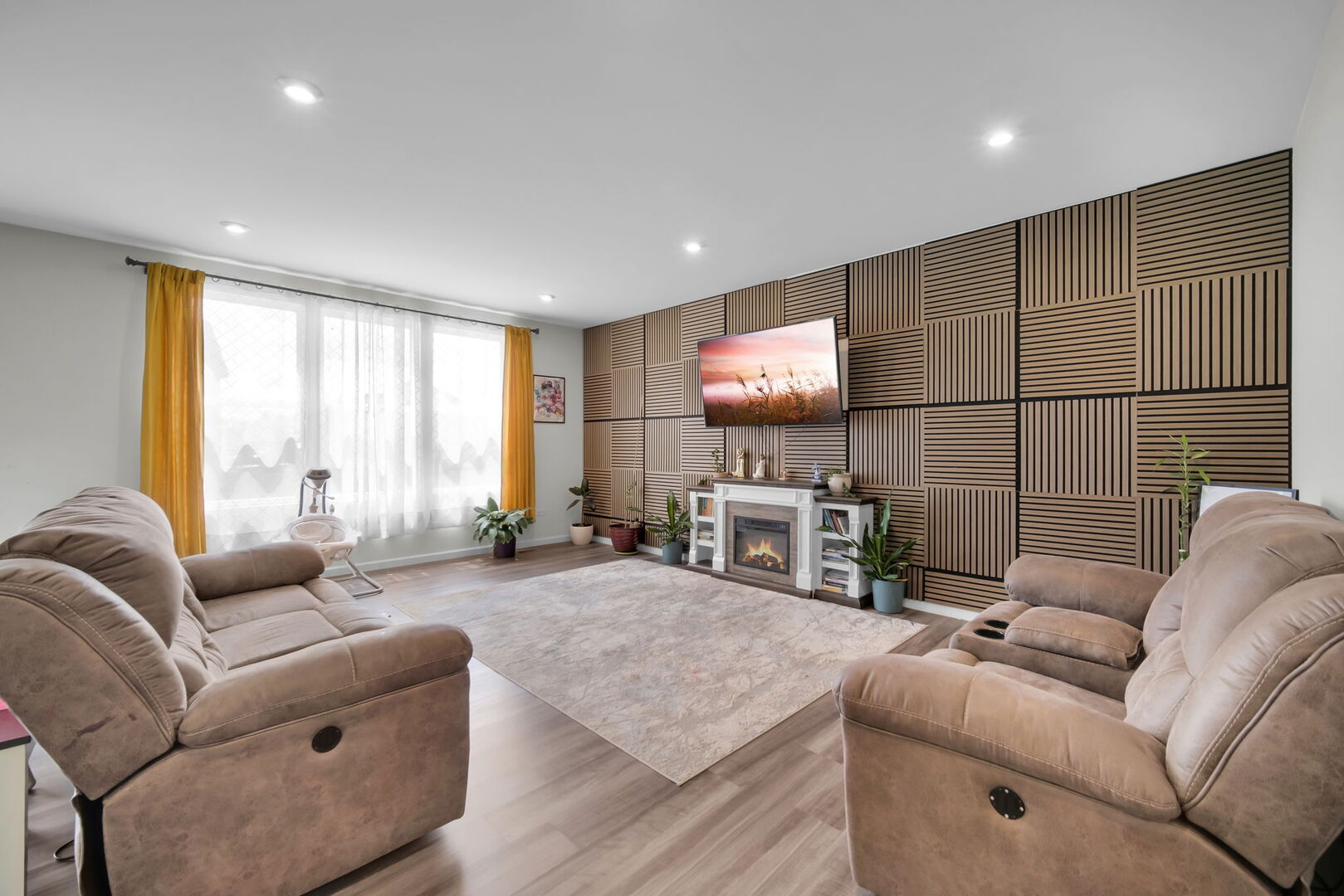 12905 Timber Wood Circle
