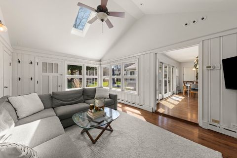 Tiny photo for 255 CREST Road, Glen Ellyn, IL 60137 (MLS # 12604906)