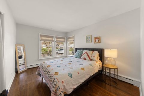 Tiny photo for 255 CREST Road, Glen Ellyn, IL 60137 (MLS # 12604906)