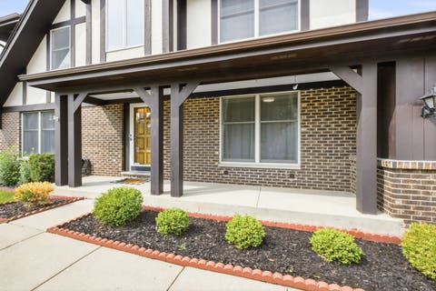 Tiny photo for 356 Yorkshire Drive, Mundelein, IL 60060 (MLS # 12726016)