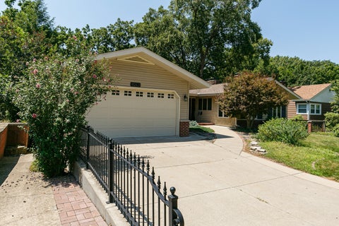 Tiny photo for 1831 45th Street, Moline, IL 61265 (MLS # 12719216)