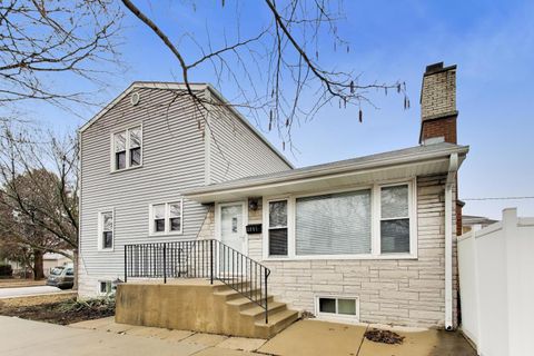 Photo of 3801 N Osceola Avenue, Chicago, IL 60634 (MLS # 12586471)