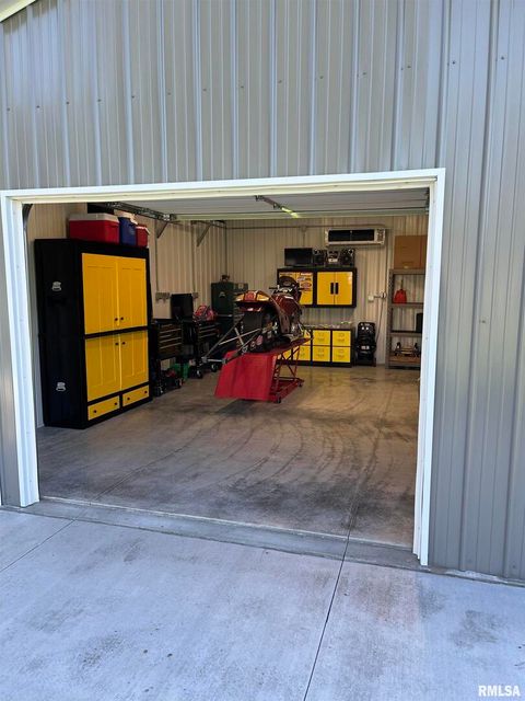 Tiny photo for 3015 118TH Avenue W, Milan, IL 61264 (MLS # QC4269137)