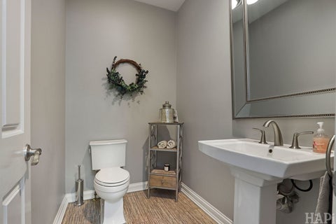 Tiny photo for 26694 N Longmeadow Circle, Mundelein, IL 60060 (MLS # 12718433)