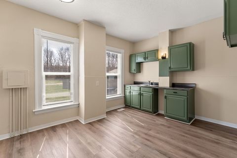 Tiny photo for 1819 W 6th Street, Davenport, IA 52802 (MLS # 12606678)