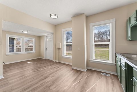 Tiny photo for 1819 W 6th Street, Davenport, IA 52802 (MLS # 12606678)