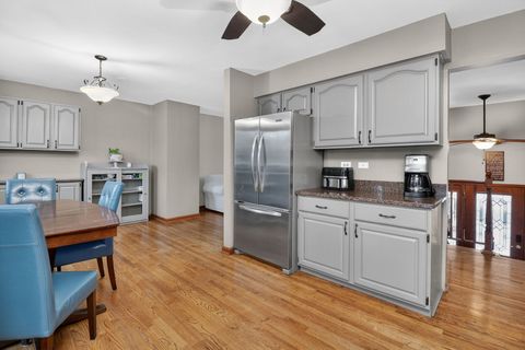 Tiny photo for 1580 College Lane S, Wheaton, IL 60189 (MLS # 12556915)