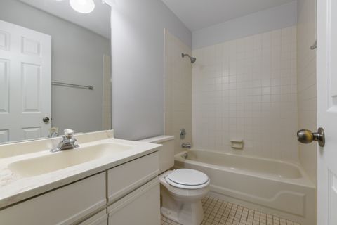 Tiny photo for 21W581 North Avenue #71, Lombard, IL 60148 (MLS # 12479624)