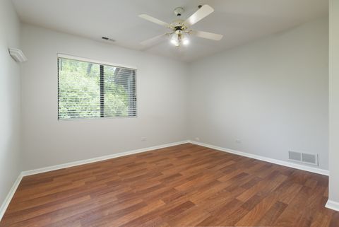 Tiny photo for 21W581 North Avenue #71, Lombard, IL 60148 (MLS # 12479624)