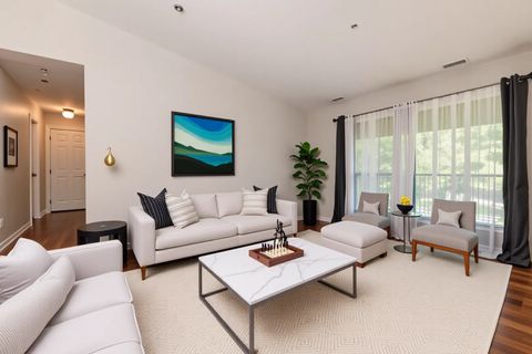 Tiny photo for 21W581 North Avenue #71, Lombard, IL 60148 (MLS # 12479624)