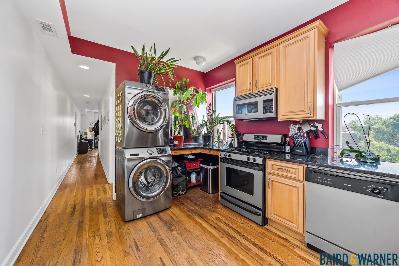 2809 W WASHINGTON Boulevard 103