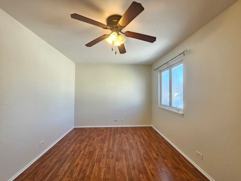 Tiny photo for 726 E Old Willow Road #104C, Prospect Heights, IL 60070 (MLS # 12551606)