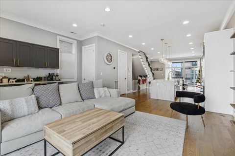 Tiny photo for 2866 W Lyndale Street #2, Chicago, IL 60647 (MLS # 12530682)