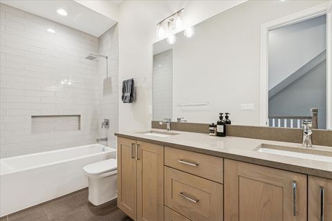 Tiny photo for 2866 W Lyndale Street #2, Chicago, IL 60647 (MLS # 12530682)