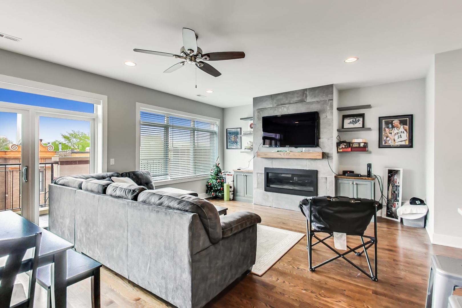 2618 N Halsted Street 3N