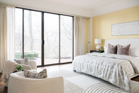 Tiny photo for 240 Shore Acres Circle, Lake Bluff, IL 60044 (MLS # 12580322)