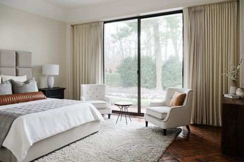 Tiny photo for 240 Shore Acres Circle, Lake Bluff, IL 60044 (MLS # 12580322)