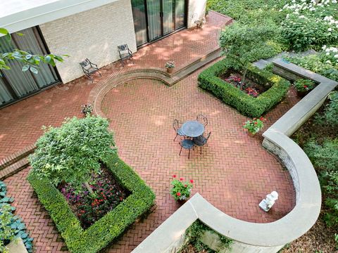 Tiny photo for 240 Shore Acres Circle, Lake Bluff, IL 60044 (MLS # 12580322)