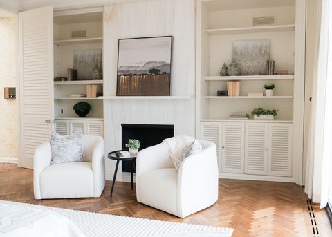 Tiny photo for 240 Shore Acres Circle, Lake Bluff, IL 60044 (MLS # 12580322)