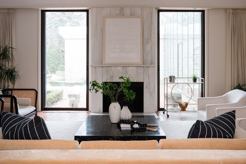 Tiny photo for 240 Shore Acres Circle, Lake Bluff, IL 60044 (MLS # 12580322)