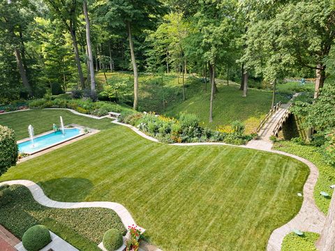 Tiny photo for 240 Shore Acres Circle, Lake Bluff, IL 60044 (MLS # 12580322)