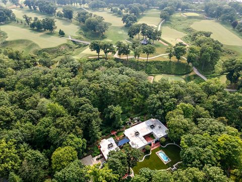 Tiny photo for 240 Shore Acres Circle, Lake Bluff, IL 60044 (MLS # 12580322)