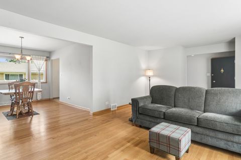 Tiny photo for Mount Prospect, IL 60056 (MLS # 12626253)