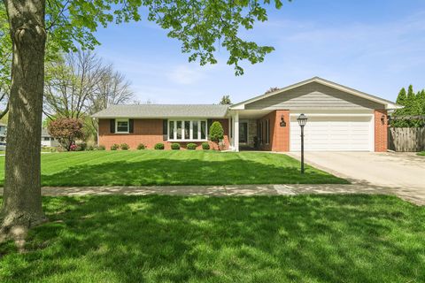 Photo of Mount Prospect, IL 60056 (MLS # 12626253)