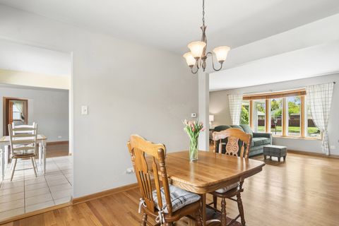 Tiny photo for Mount Prospect, IL 60056 (MLS # 12626253)