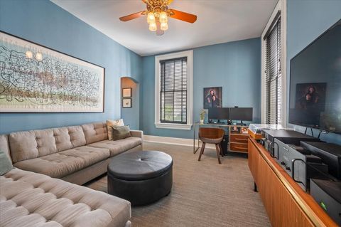 Tiny photo for 305 N Ridgeland Avenue, Oak Park, IL 60302 (MLS # 12596271)