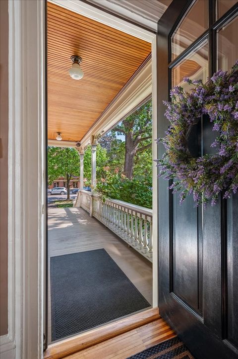 Tiny photo for 305 N Ridgeland Avenue, Oak Park, IL 60302 (MLS # 12596271)