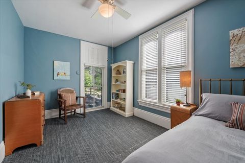 Tiny photo for 305 N Ridgeland Avenue, Oak Park, IL 60302 (MLS # 12596271)