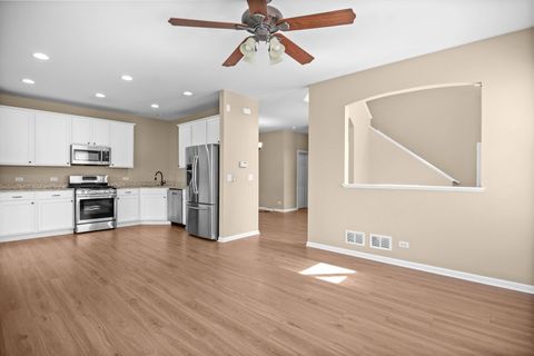 Tiny photo for 70 Regent Drive, Gilberts, IL 60136 (MLS # 12628748)