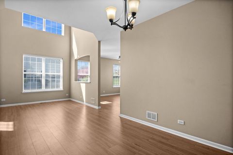 Tiny photo for 70 Regent Drive, Gilberts, IL 60136 (MLS # 12628748)