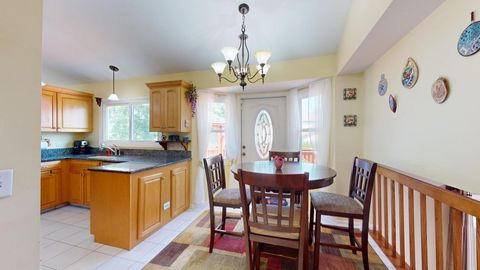Tiny photo for 412 Chateau Drive, Buffalo Grove, IL 60089 (MLS # 12488152)