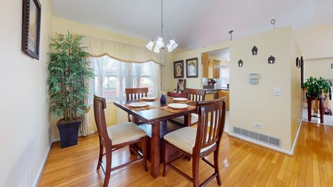 Tiny photo for 412 Chateau Drive, Buffalo Grove, IL 60089 (MLS # 12488152)