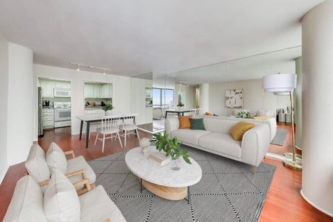 Tiny photo for 155 N HARBOR Drive #2007, Chicago, IL 60601 (MLS # 12754520)